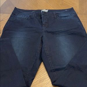 🌴Woman’s black skinny jeans